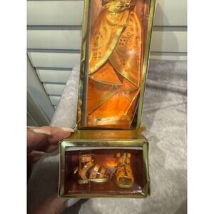 Rainbow High Meena Fleur Outfit Gold and Orange New In Box With Shoes